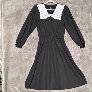 Vintage Badford Fair Jersey Black dress size M with White embroidered Collar